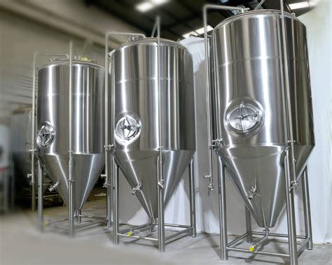 小型啤酒设备加工厂 在家办小型加工厂项目 做小型鲜啤加工厂 - 知乎
