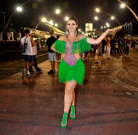 Kerolay Chaves toont dieet op basis van gekookte eieren en shakes tijdens technische repetitie in SP