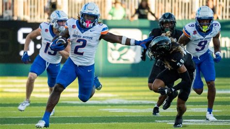 Ashton Jeanty eclipses 200 yards again in Boise State rout - ESPN
