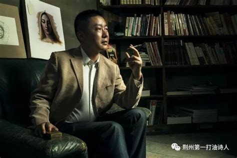 【荆州作家】胡松林：12年埋头写书，只为证明“你是你”“你妈是你妈”_中国