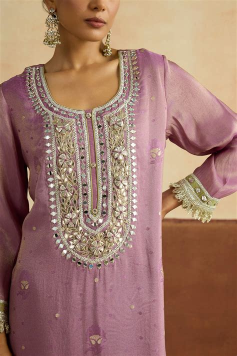 Niharika Embroidered Kurta Set (Unstitched) - Final Sale – House of Ayuda
