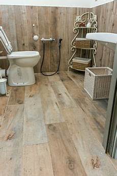 bagni rustici rivestimenti 56 fantastiche immagini su gres porcellanato effetto legno bagni rustici rivestimenti 56 fantastiche immagini su gres porcellanato effetto legno