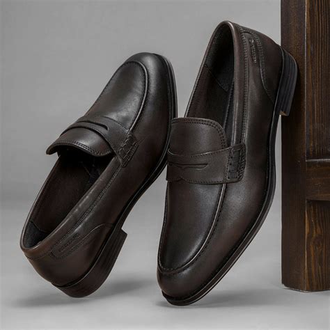 Buy footwear for men online at best prices in India- Upto 82% off | Redtape