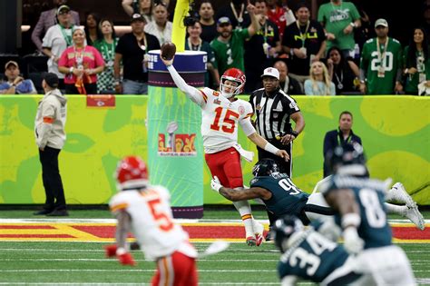 Everyone Absolutely Hated the New Super Bowl Scorebug: 'Nasty Work ...