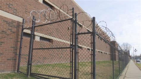 McCracken County jailer announces first COVID-19 cases among inmates ...