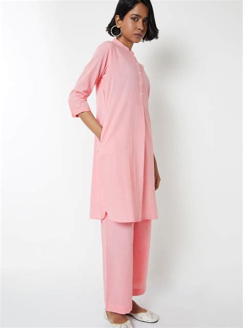 Buy Women Seersucker Straight Kurta Set Online at just Rs. 1299.0 ...