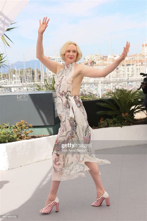 The best Gwendoline Christie feet pictures 🤩