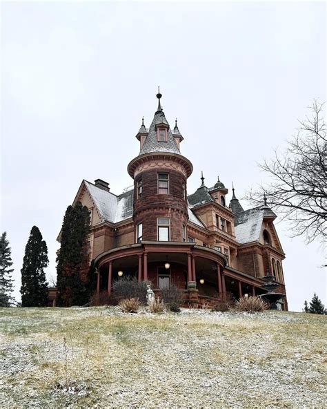 18 Magnificent Castles in Michigan to Visit in 2026