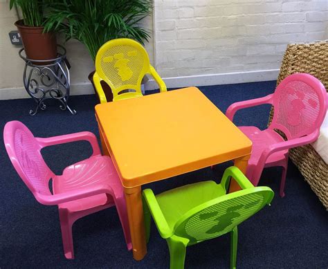 KIDS CHILDREN PLASTIC INDOOR OUTDOOR STACKABLE GARDEN CHILD CHAIR SEAT ...