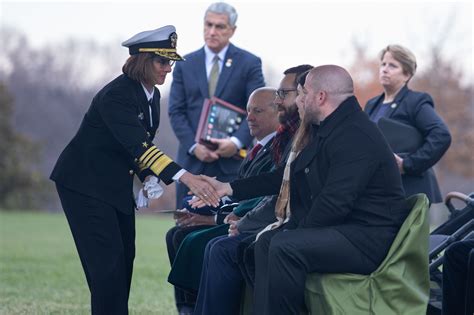 Navy Medal of Honor Recipient Laid to Rest at Arlington > United States ...