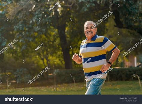 Old Person Running 的图像结果