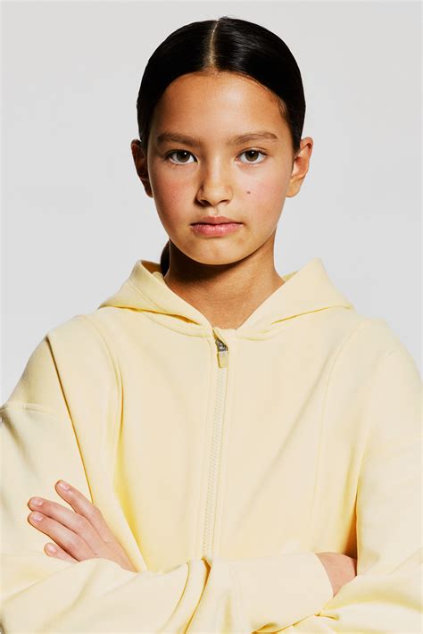 Short zip-through sports hoodie - Light yellow - Kids | H&M IN