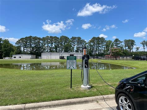Roanoke Electric Cooperative | Ahoskie, NC | EV Station