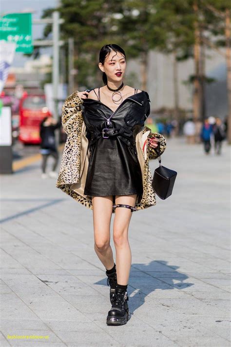 The Best Street Style From Seoul Fashion Week | Seoul fashion week ...