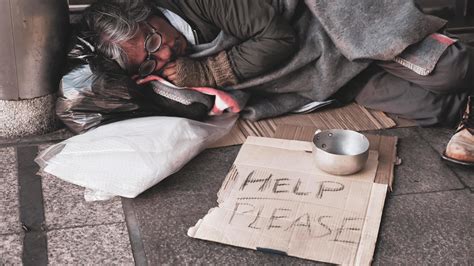 Homeless Person 的图像结果