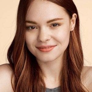 Cakey Makeup - Learn How to Apply Foundation Correctly!