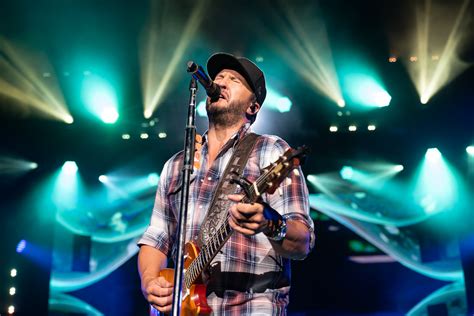 Luke Bryan at PNC Bank Arts Center - nj.com