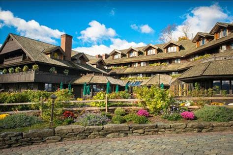 Vermont Fall Foliage and History Tour with Lunch 2023 - The Catskills ...