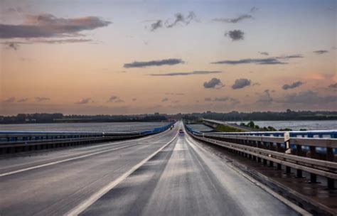 Varanasi–Kolkata Expressway Work Stalls in West Bengal due to Revised ...