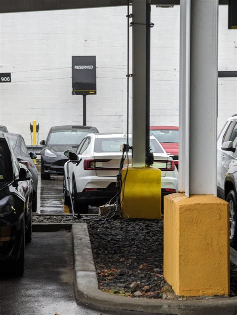 The JFK Hertz EV section had a little surprise : r/Polestar