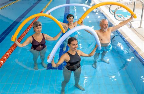 4 Swimming Pool Exercises For Seniors | Holbrook Acworth