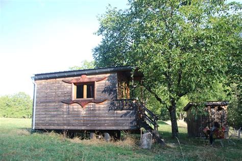 LA FERME DU CLOS - CHAMBRES D'HOTES (Chatelus) - Specialty Inn Reviews ...