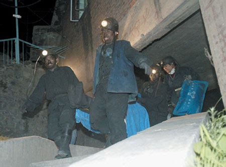 图文：大安山煤矿坍塌10人被困_新闻中心_新浪网