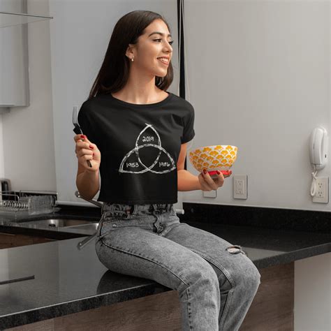 DARK Crop Top – Ken Adams