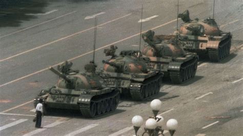Trente ans après la répression de Tiananmen, comment la photo de "Tank ...