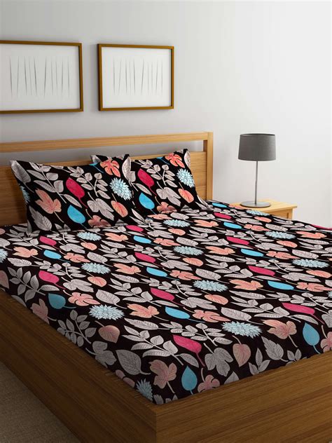 Klotthe Brown Printed Woolen Double Bed Sheet with 2 Pillow Covers ...