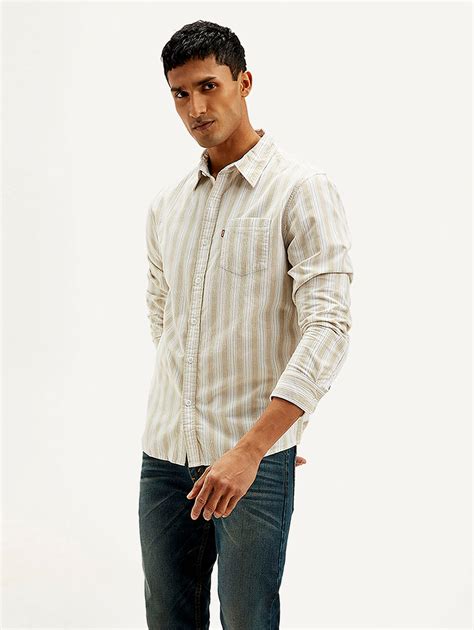 Men's Striped Slim Fit Corduroy Shirt – Levis India Store