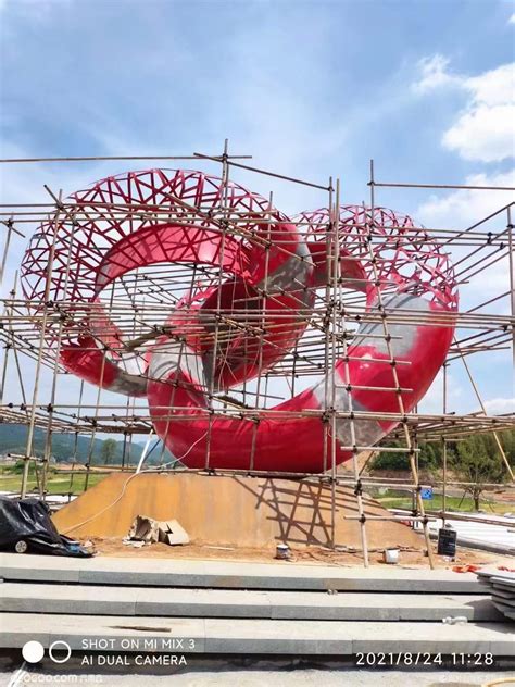 海宁城市景观不锈钢镂空环环相扣雕塑制作|资源-元素谷(OSOGOO)