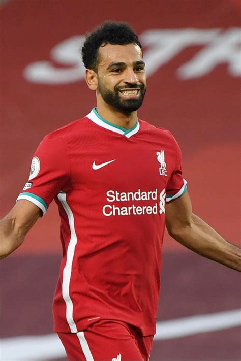 Mohamed Salah’s Bio, Age, Relationships, Latest Buzz, Photos & Videos