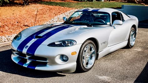 AUCTION: 79-Mile 1999 Dodge Viper GTS Coupe - MoparInsiders