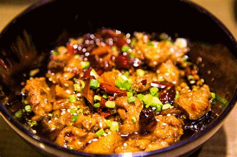 重庆特色美食——南山泉水鸡的做法