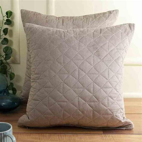 Buy Solid Cushion Covers Online at Best Prices – Vaaree