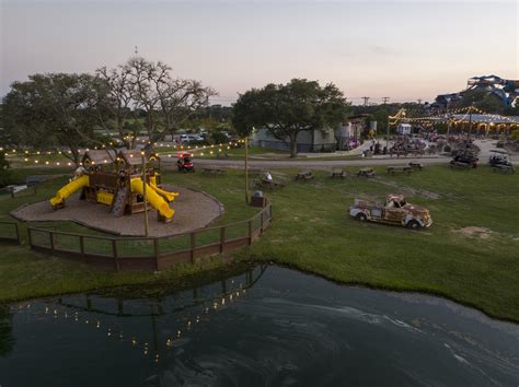 Splashway Waterpark and Campground - Sheridan, TX