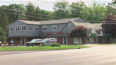 Toledo massage therapist indicted on charges of sexual imposition, practicing without license ...