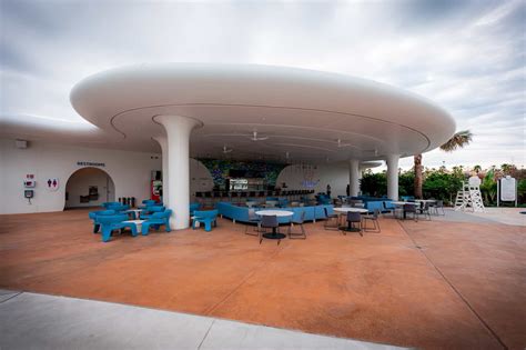 Galaxy Bar and Galaxy Grill at Universal Stella Nova Resort | Orlando ...