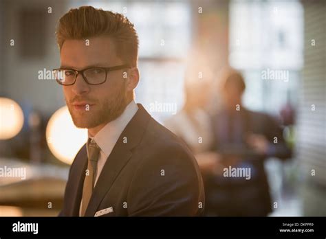 Businessman Standing 的图像结果