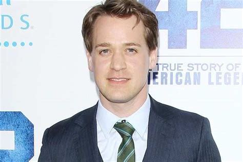 'The Sandman' Trailer: Tom Sturridge And Gwendoline Christie Starrer ...