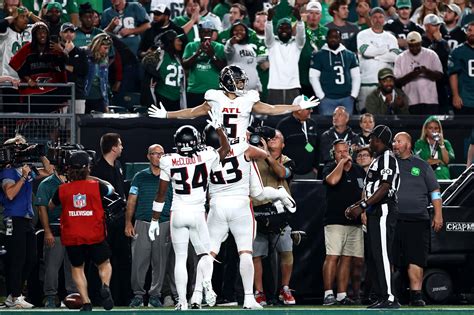 Falcons vs. Eagles final score, results: Kirk Cousins helps Atlanta to ...