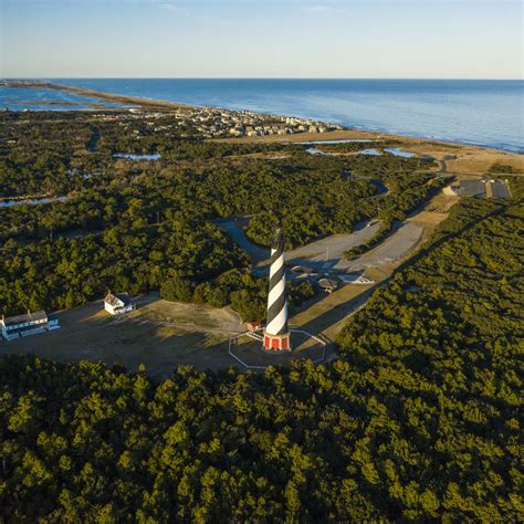 What Does It Mean to Drink Whiskey Neat? - Men's Journal