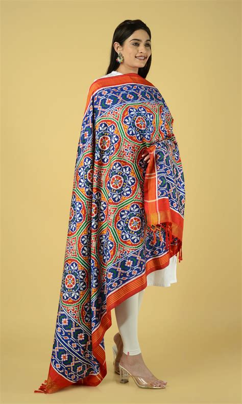 Double Ikat Patola Dupatta Flowers – My Store