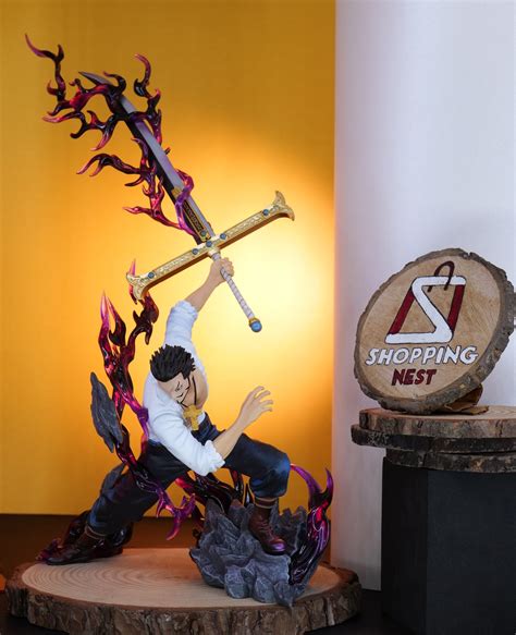 Dracule Mihawk Figurine | One Piece | WHITE SHIRT SPECIAL EFFECT | 35c