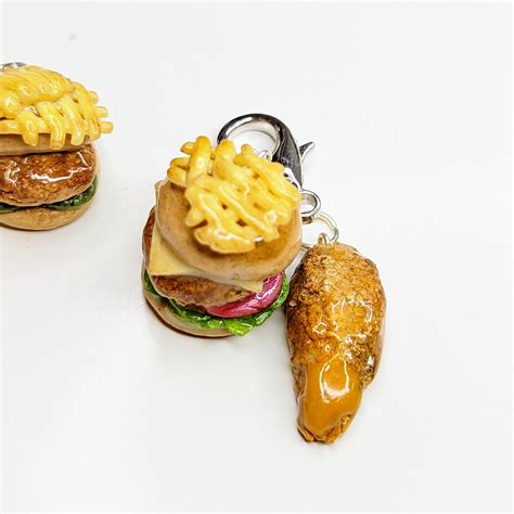 Chick-fil-a Fried Chicken Sandwich Deluxe and Classic Strips Chicken ...