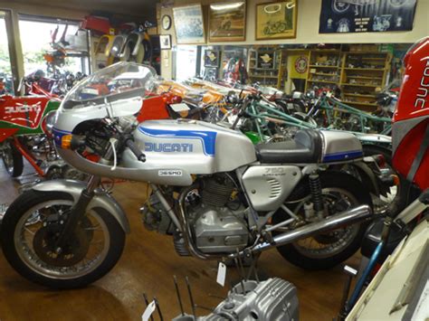 Restore Moto 的图像结果