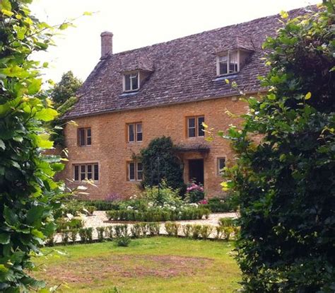 BLANCHE HOUSE B AND B (Cheltenham) - Lodge Reviews, Photos, Rate ...