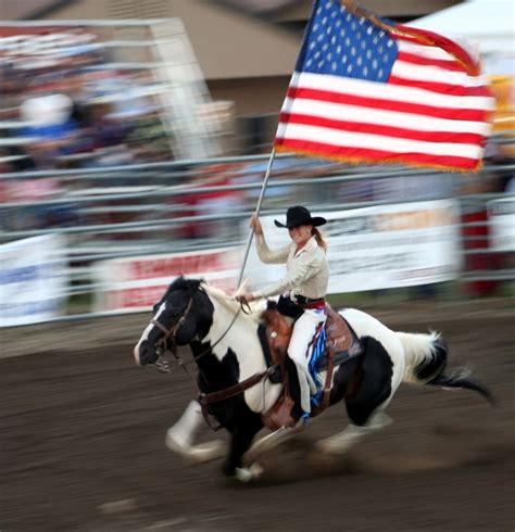 premier women's rodeo for the lover of rodez Background