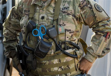 Army physician embraces the same field experience as his Soldiers to ...